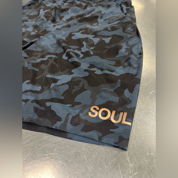 Lululemon Pace Breaker Shorts EUC - Picture 2 of 9